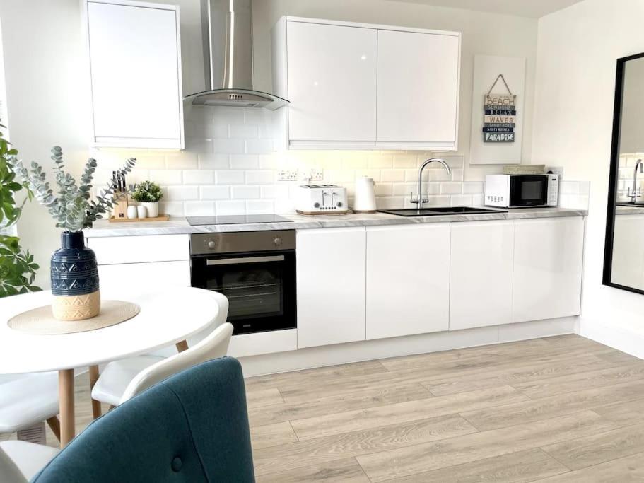 Luxury Porthcawl 1 Bedroom Apt, Prime Location Zewnętrze zdjęcie